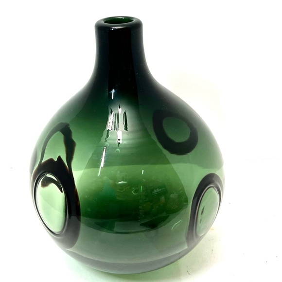 VINTAGE HAND BLOWN GLASS VASE - Picture 2 of 3